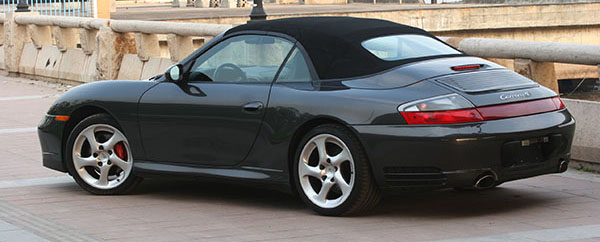 無頂快感：Porsche 996 Carrera 4S 