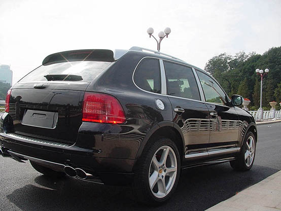 紳士愛(ài)運(yùn)動(dòng)：Porsche Cayenne S